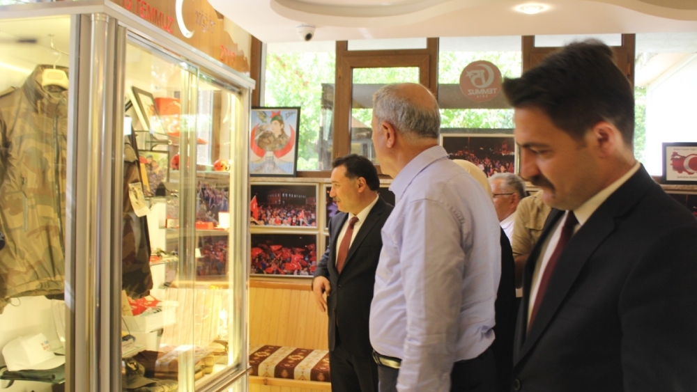Kayseri protokolü 15 Temmuz Şehidi Cennet Yiğit’in ailesini ziyaret etti